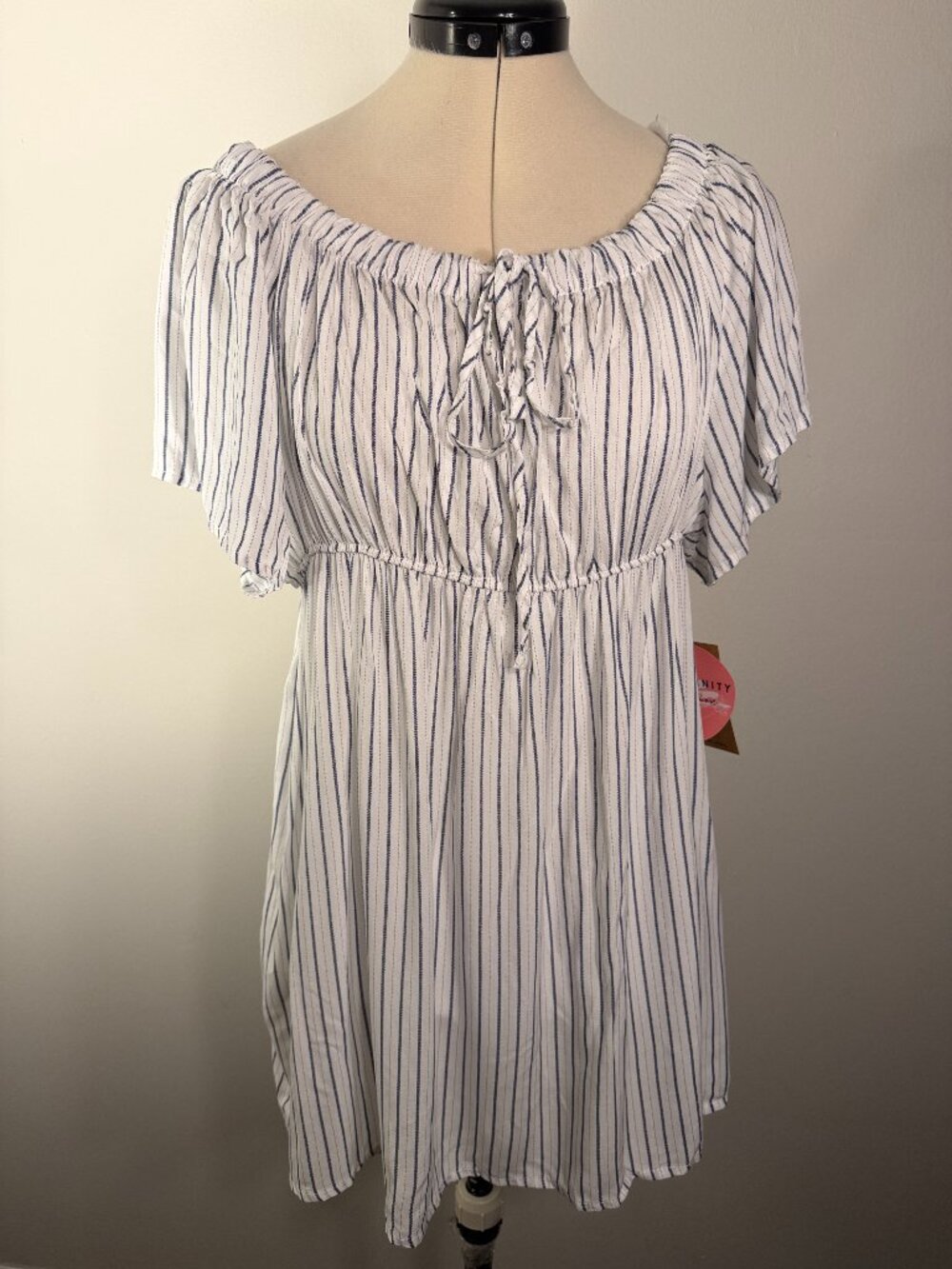 Eden&Jlivia women`s striped blouse,size XL white/brown short sleeves, neck tie,